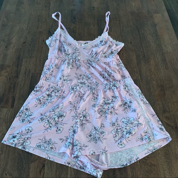 Super Soft and Light Pyjama Set - Pink - Picture 2 of 8